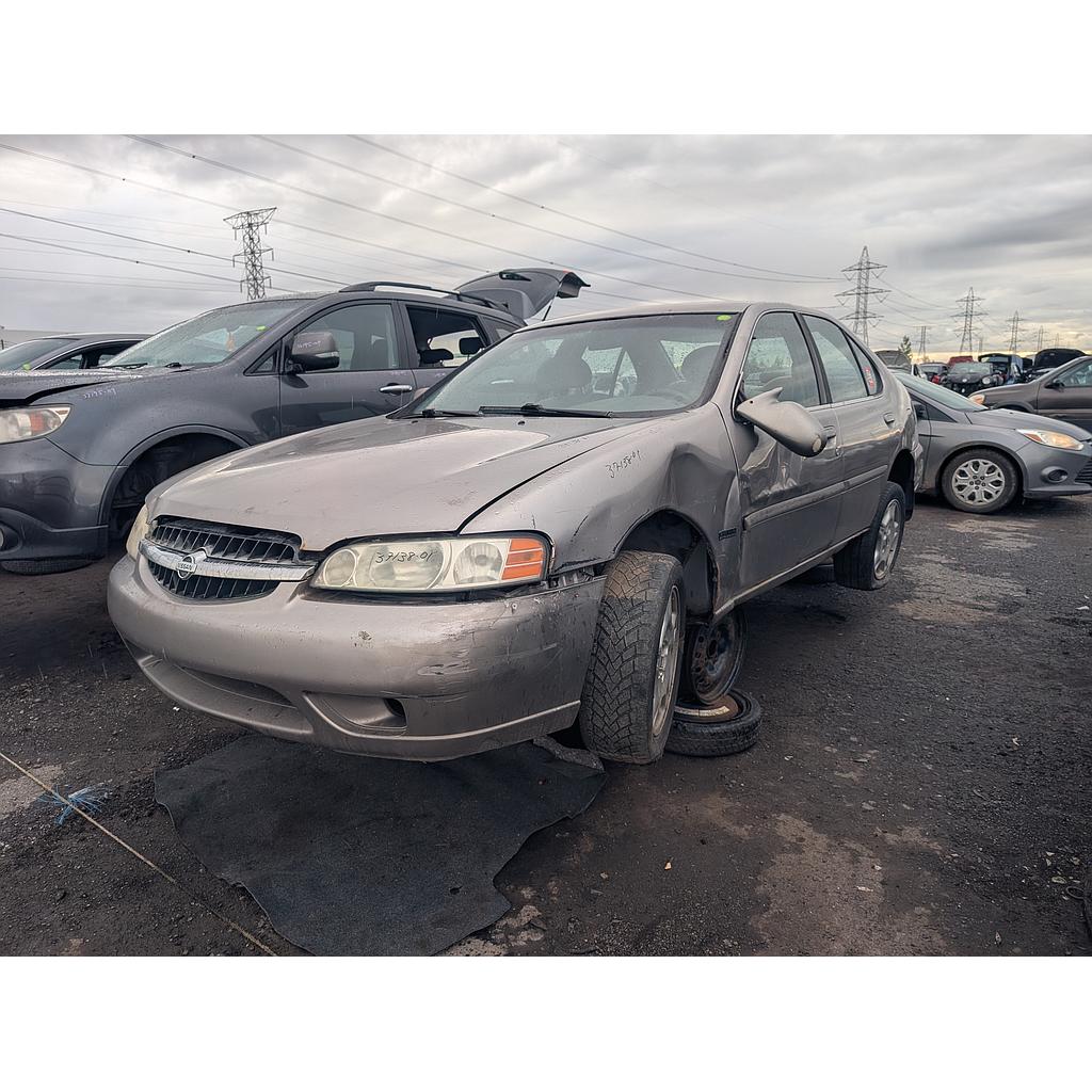 NISSAN ALTIMA 2001