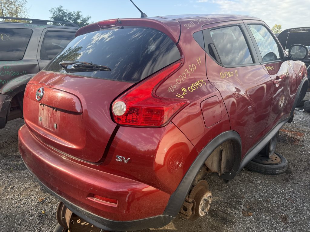 NISSAN JUKE 2011