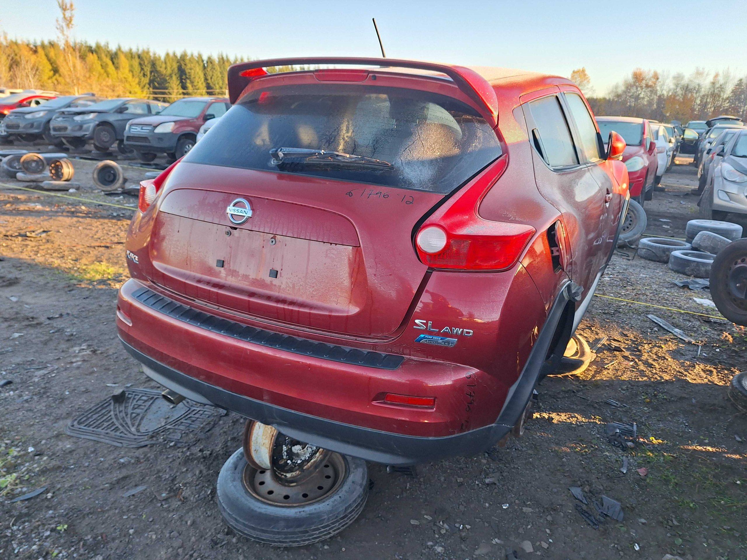 NISSAN JUKE 2012