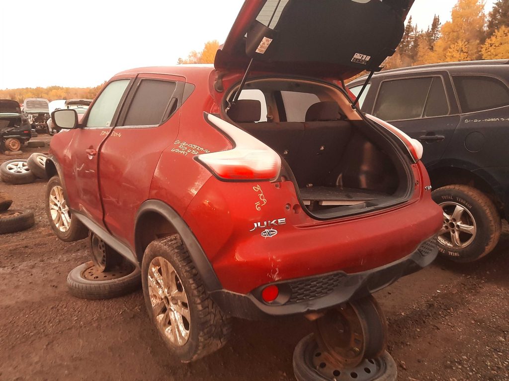 NISSAN JUKE 2016