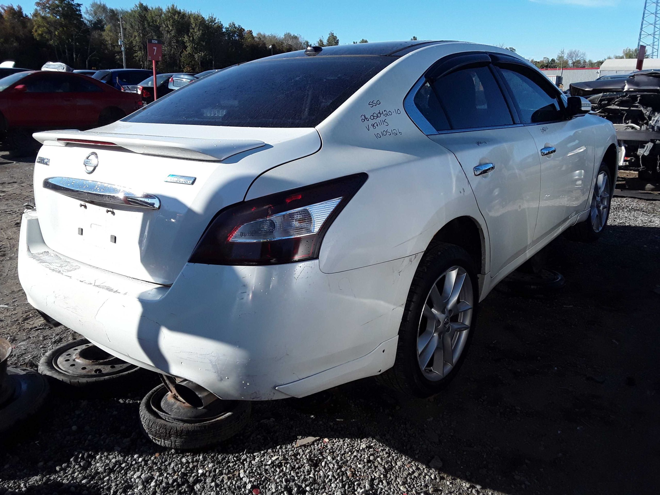 NISSAN MAXIMA 2010