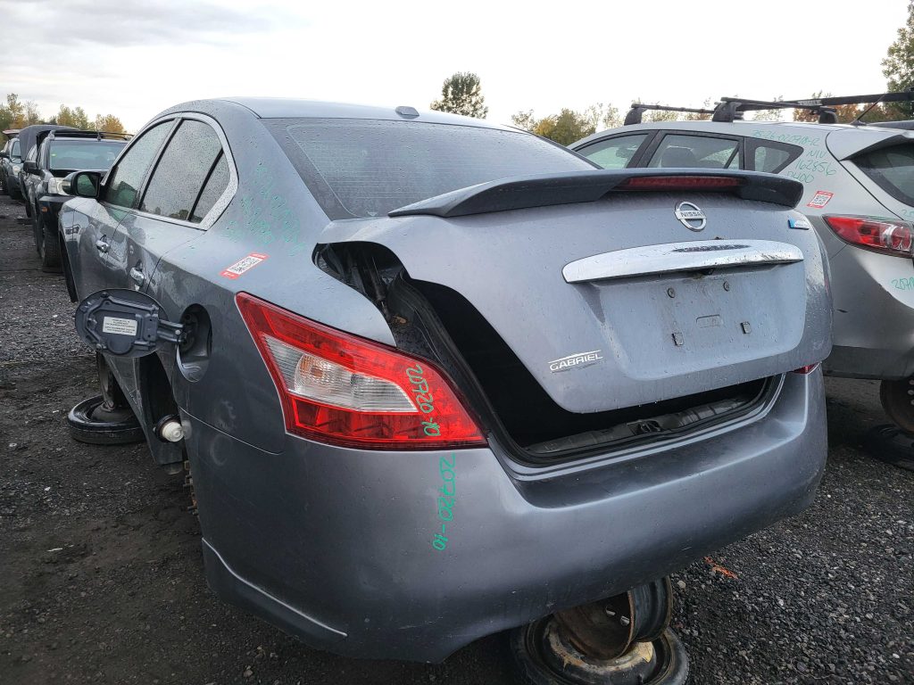 NISSAN MAXIMA 2010