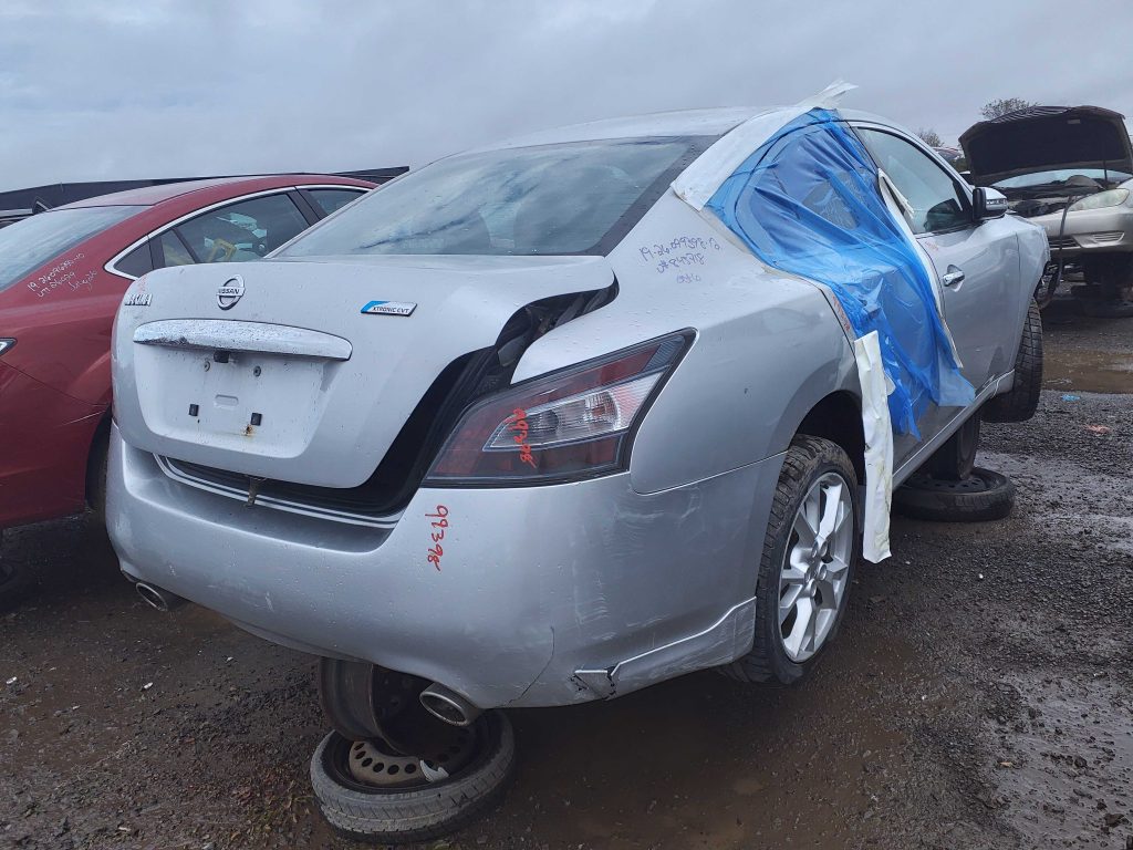 NISSAN MAXIMA 2012