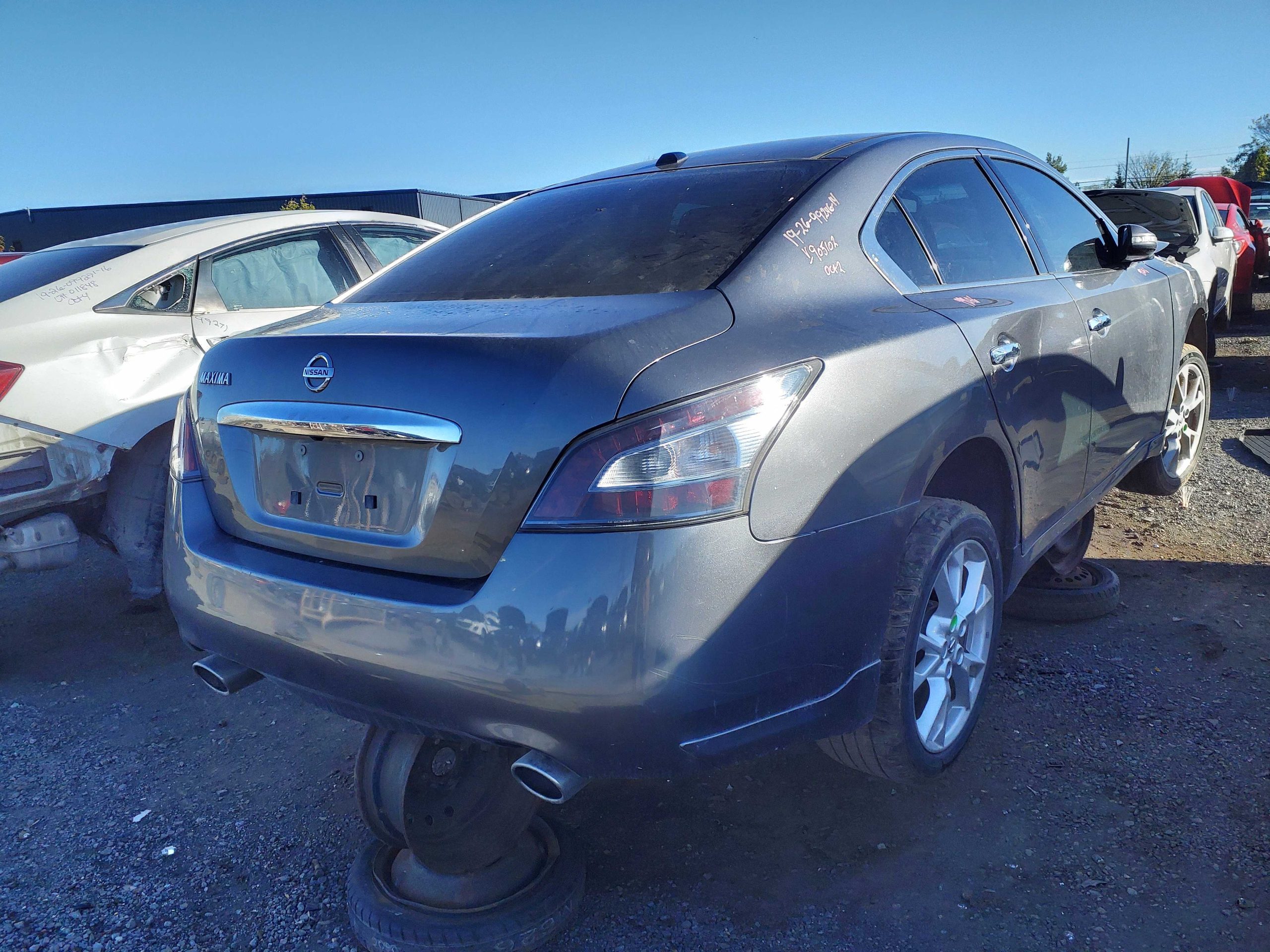 NISSAN MAXIMA 2014