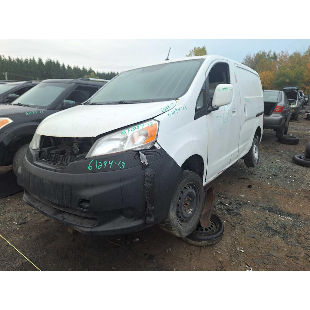 NISSAN NV 2013