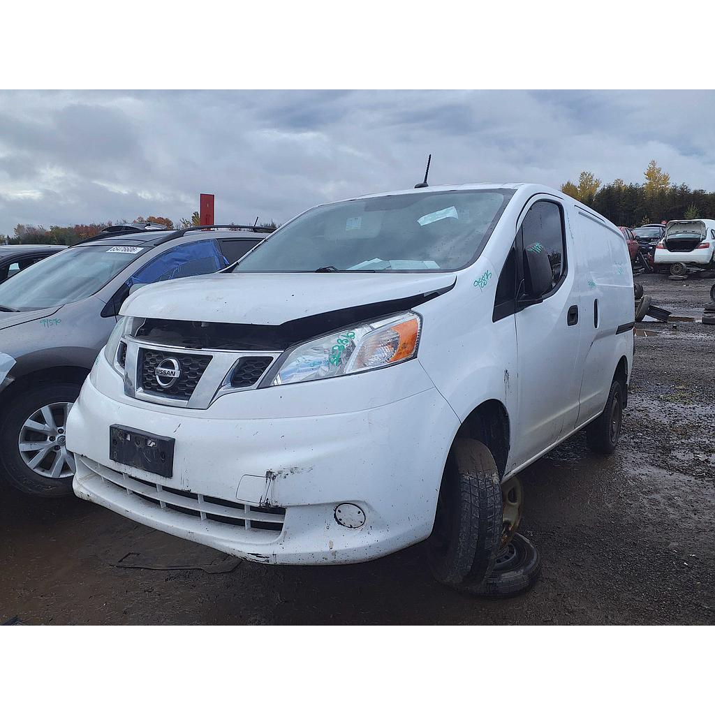 NISSAN NV200 2015