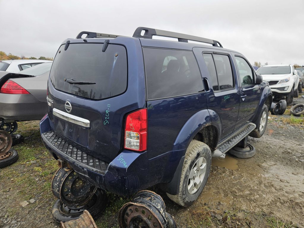 NISSAN PATHFINDER 2011