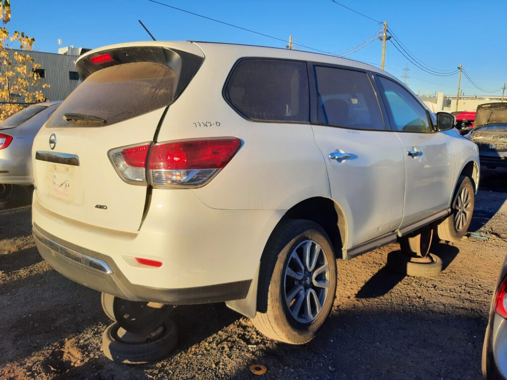 NISSAN PATHFINDER 2013