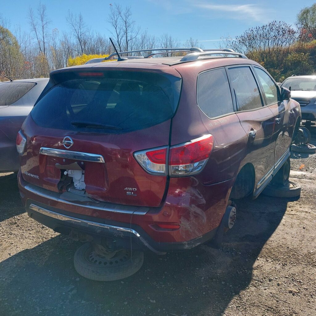 NISSAN PATHFINDER 2015