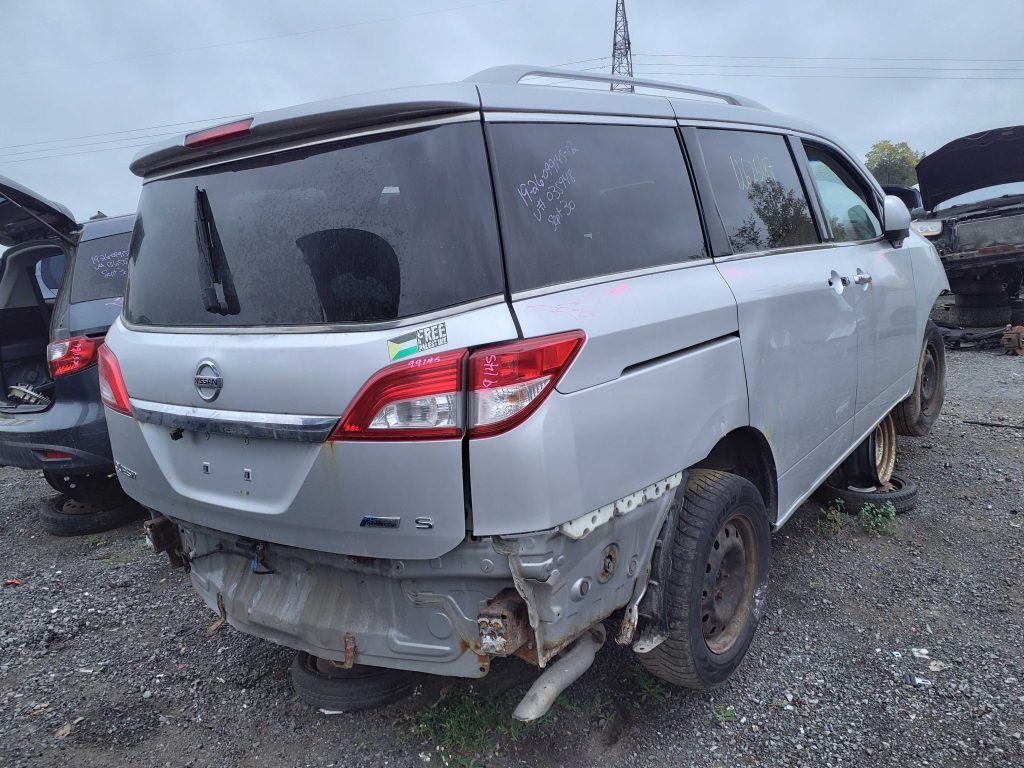 NISSAN QUEST 2012