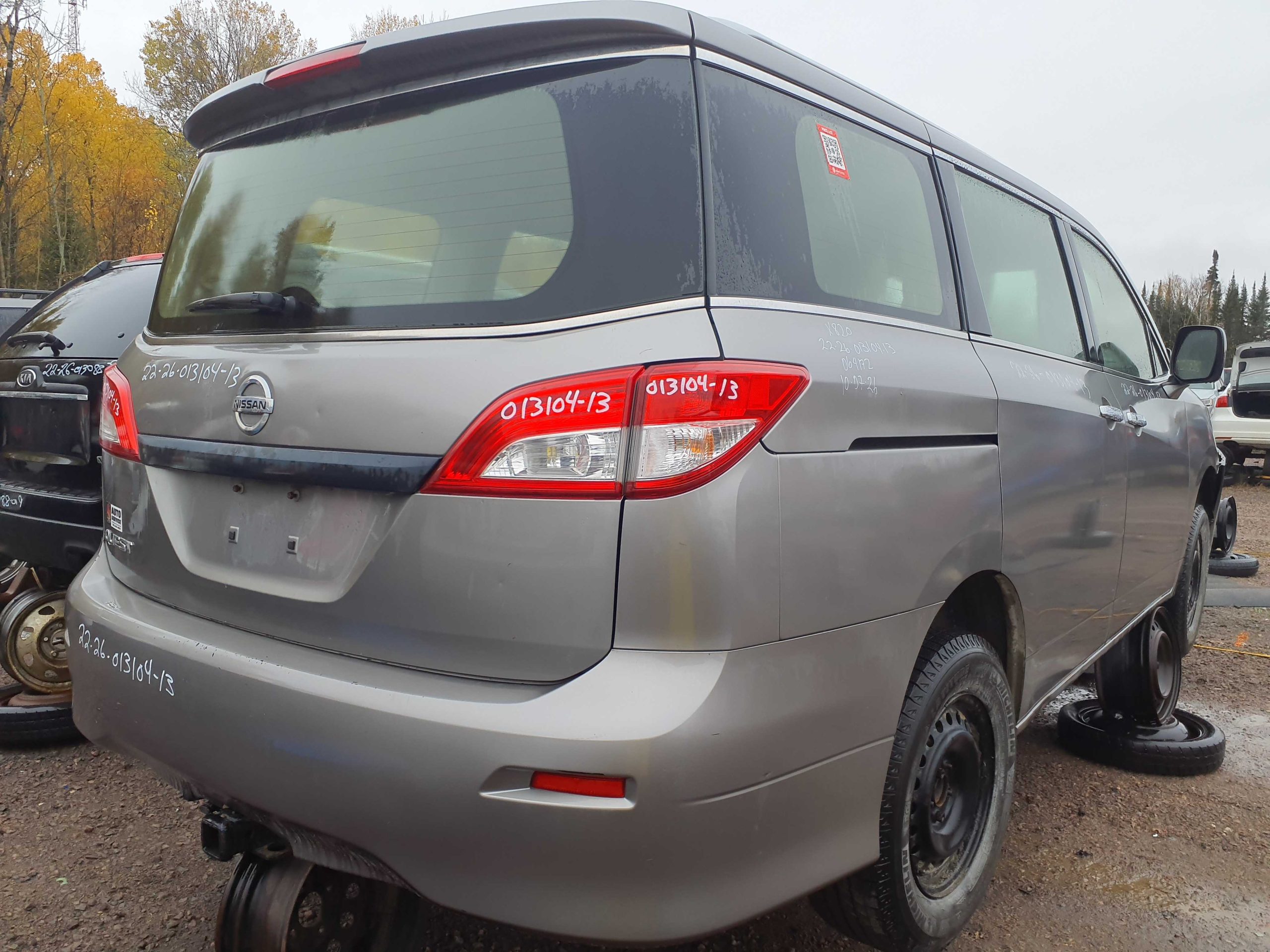 NISSAN QUEST 2013