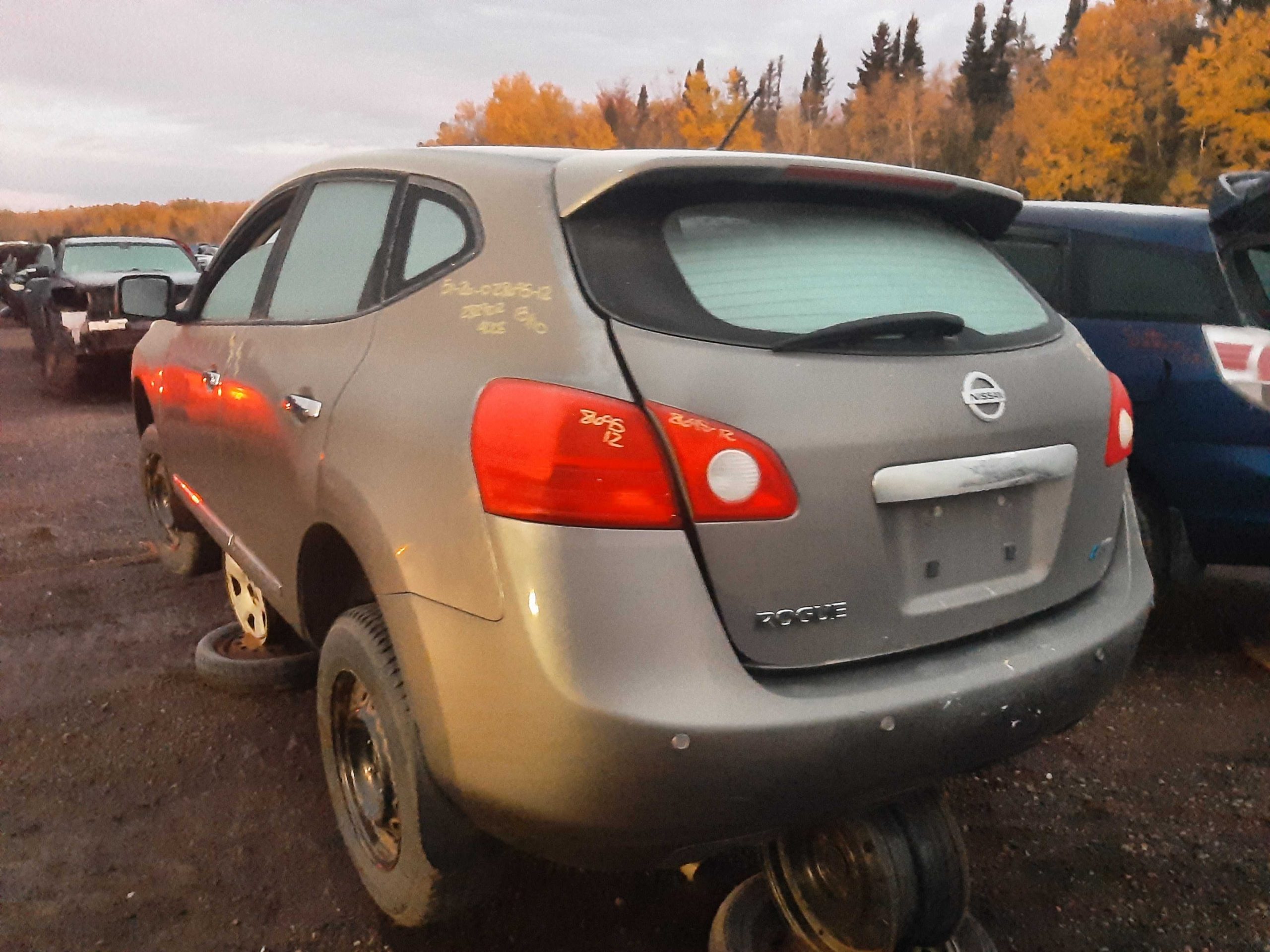NISSAN ROGUE 2012