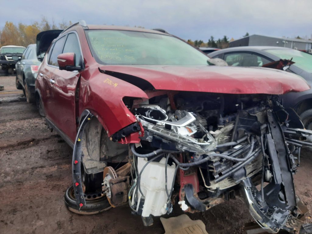 NISSAN ROGUE 2014
