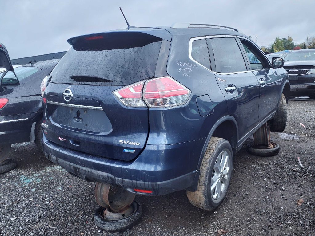 NISSAN ROGUE 2015