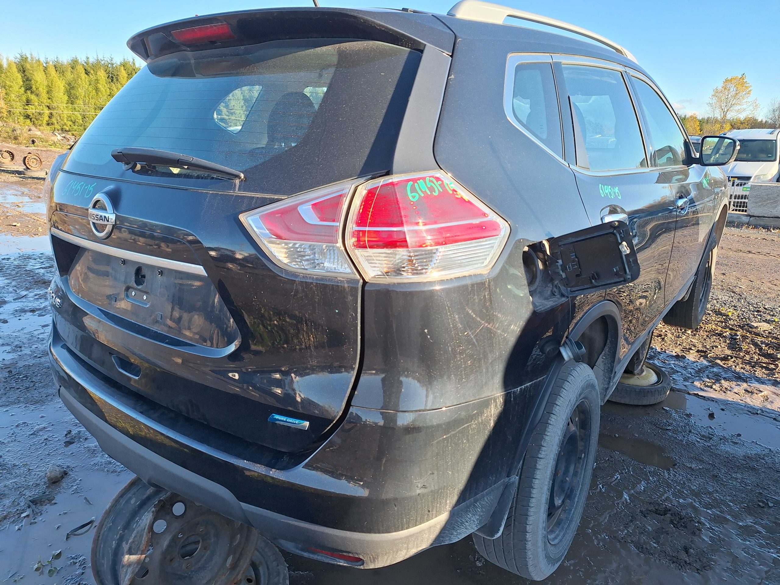 NISSAN ROGUE 2015