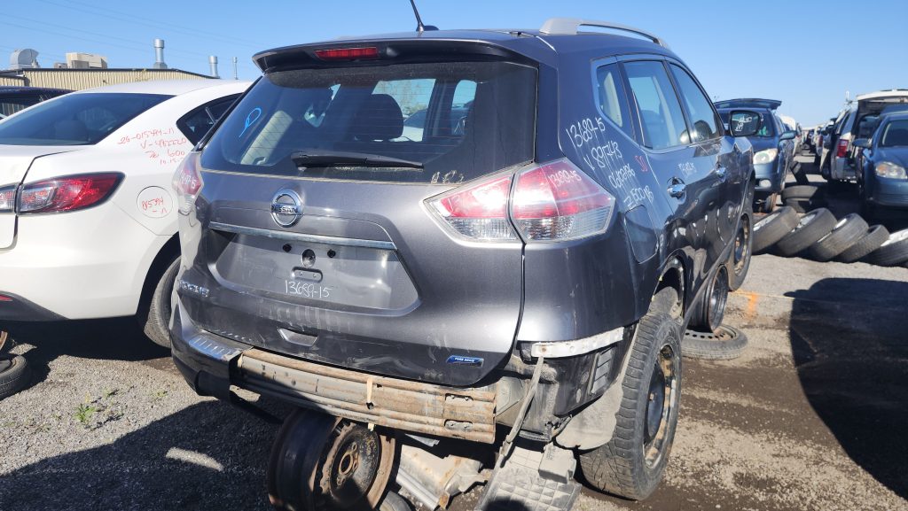 NISSAN ROGUE 2015