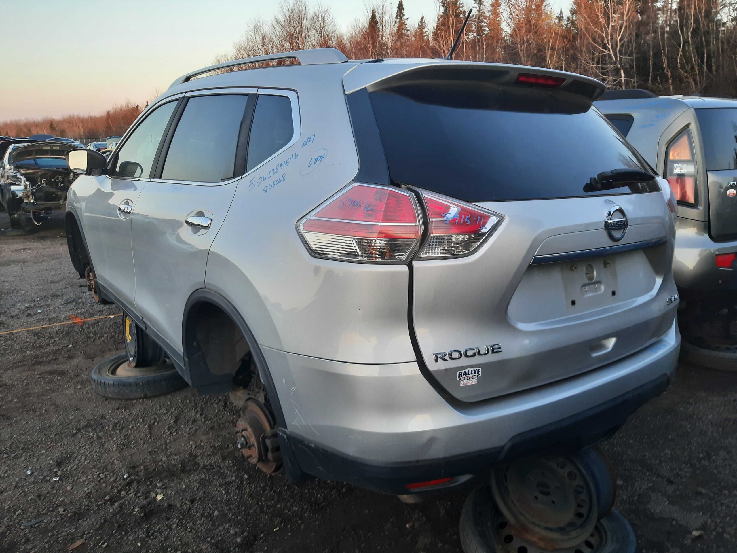 NISSAN ROGUE 2016
