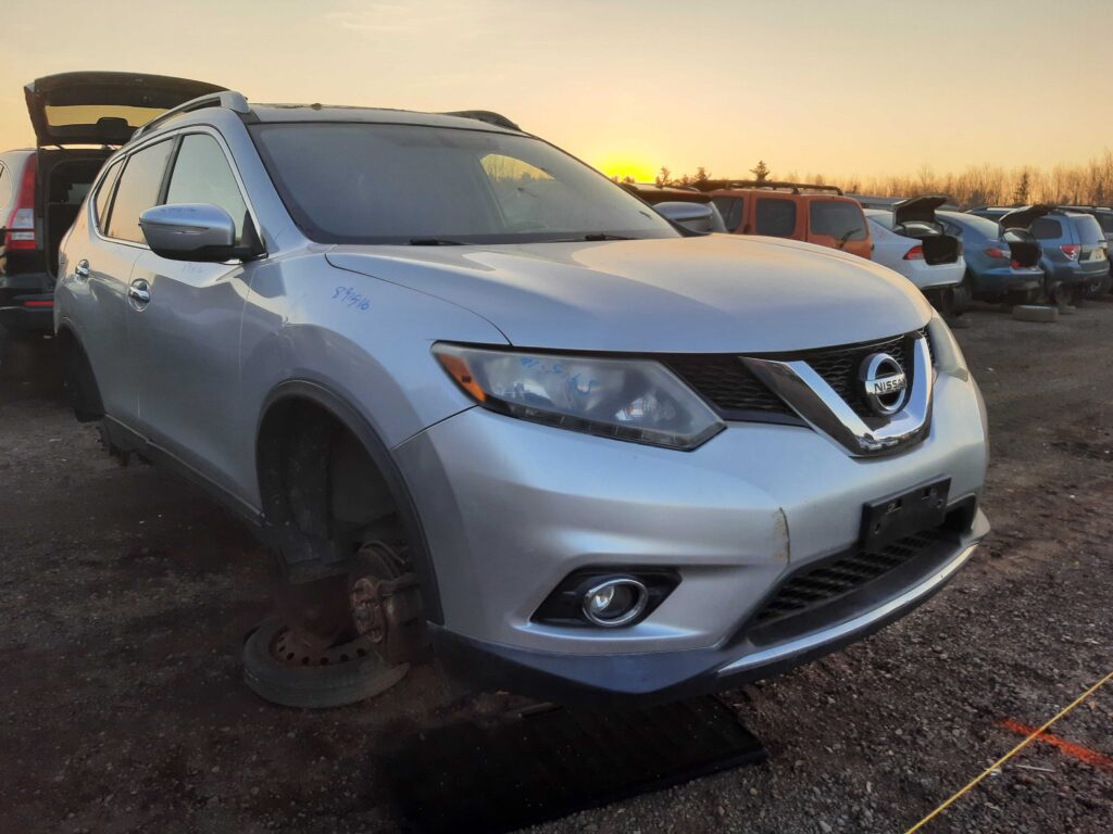 NISSAN ROGUE 2016