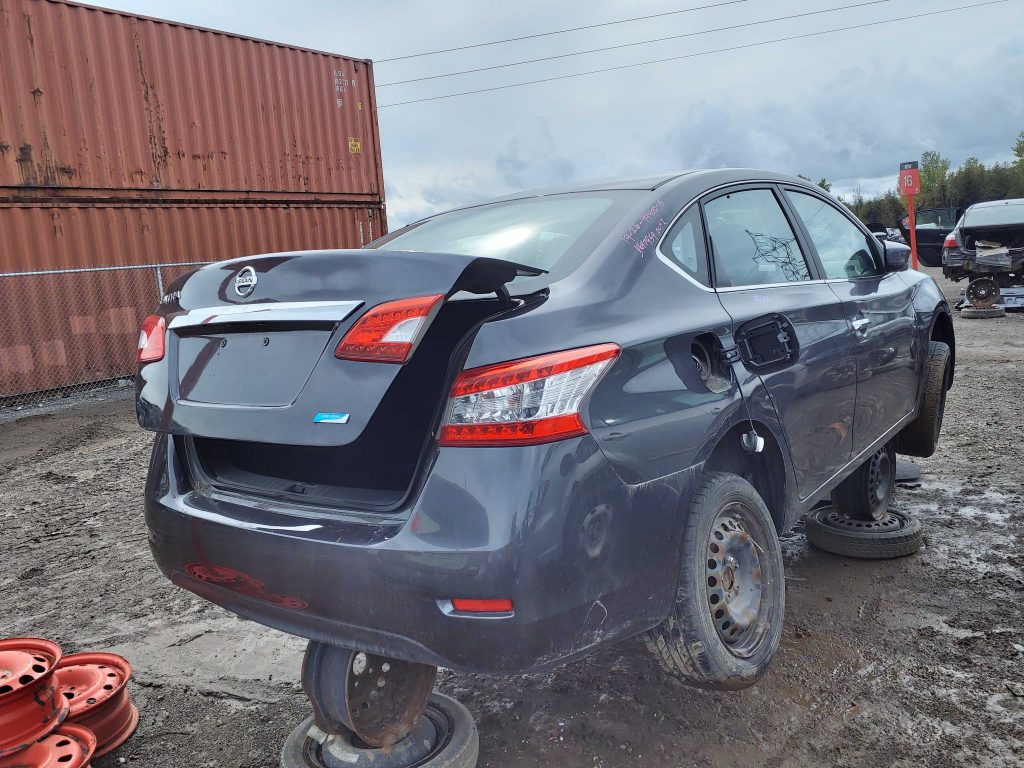 NISSAN SENTRA 2015
