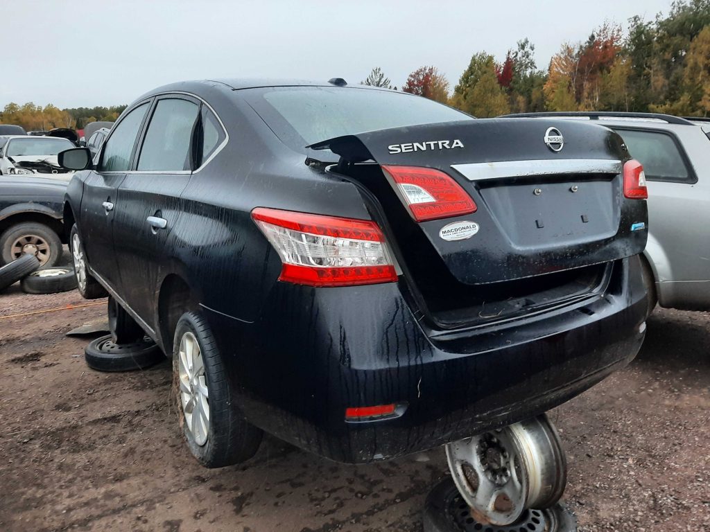 NISSAN SENTRA 2015