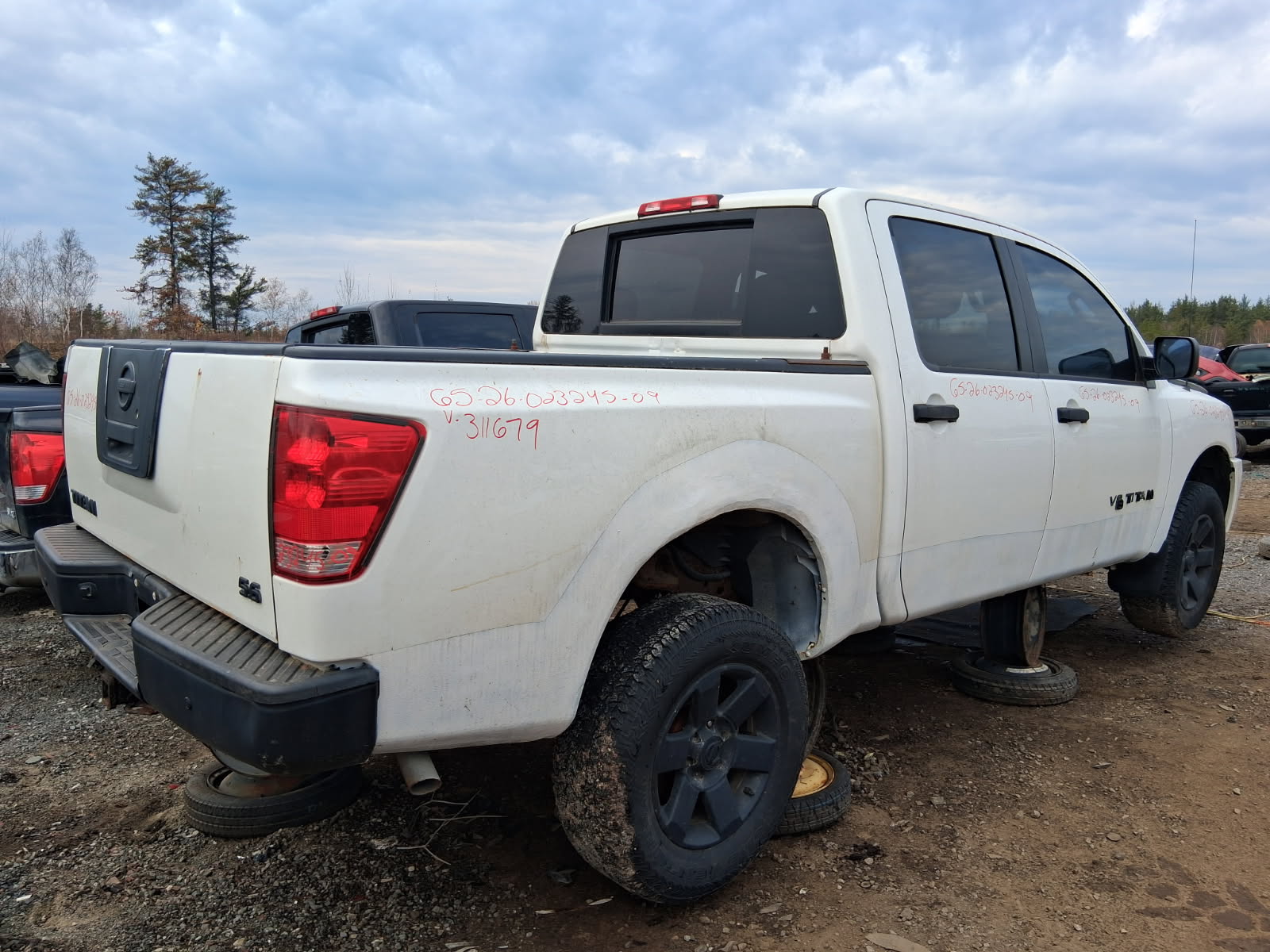 NISSAN TITAN 2009