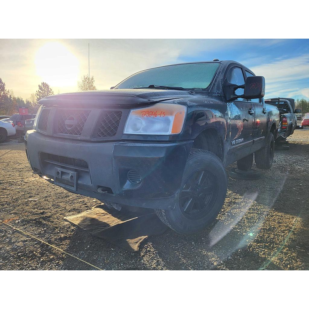 NISSAN TITAN 2015