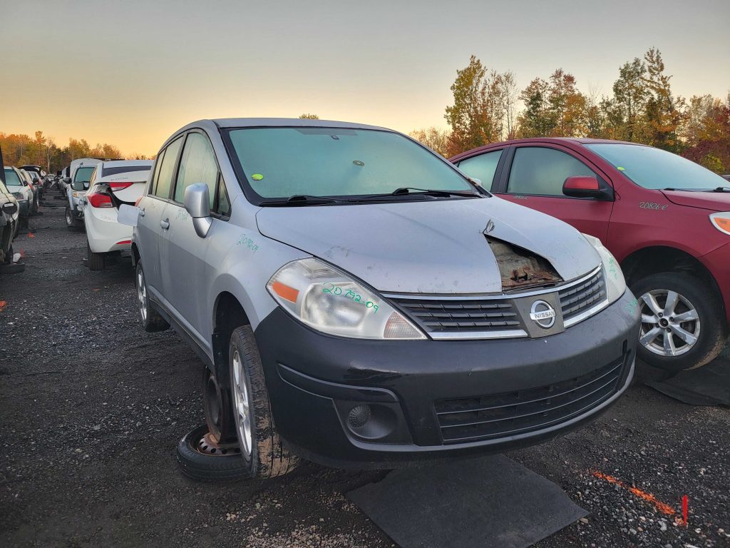 NISSAN VERSA 2009