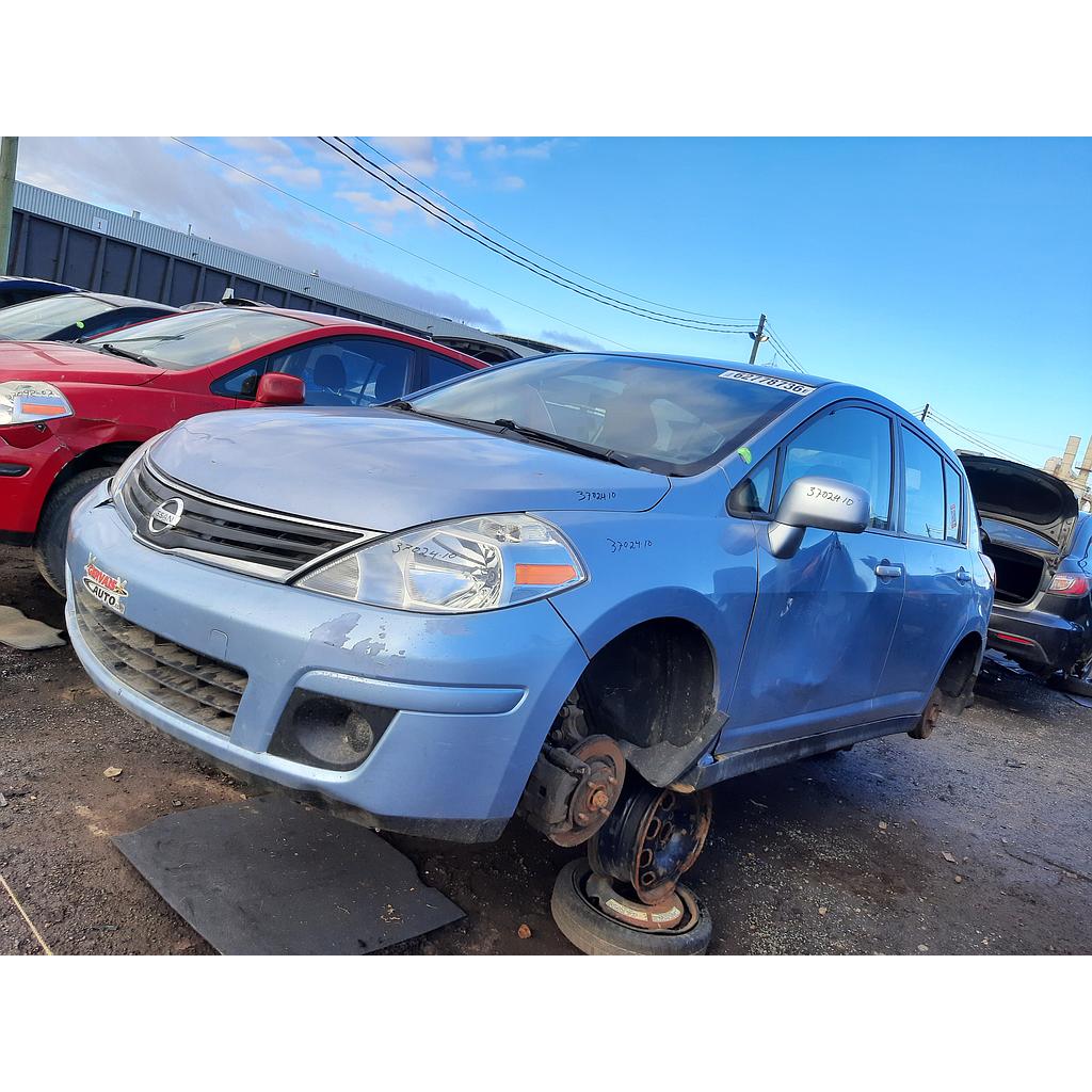 NISSAN VERSA 2010