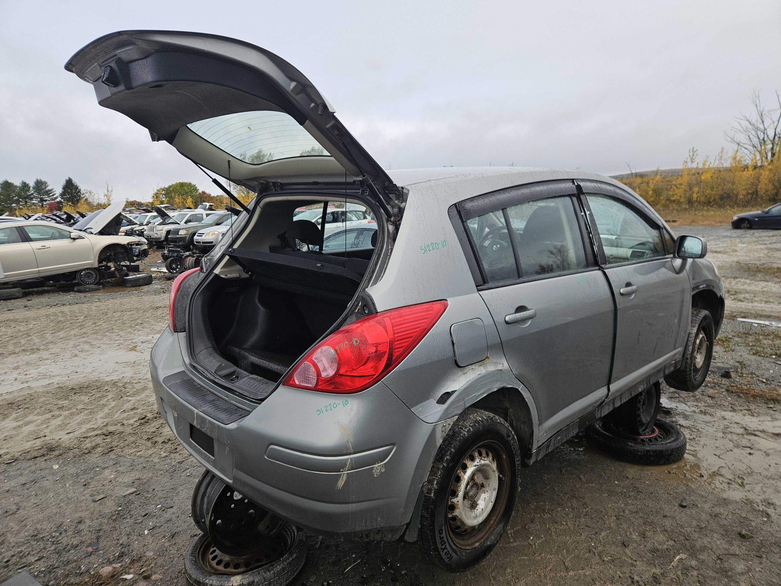 NISSAN VERSA 2010