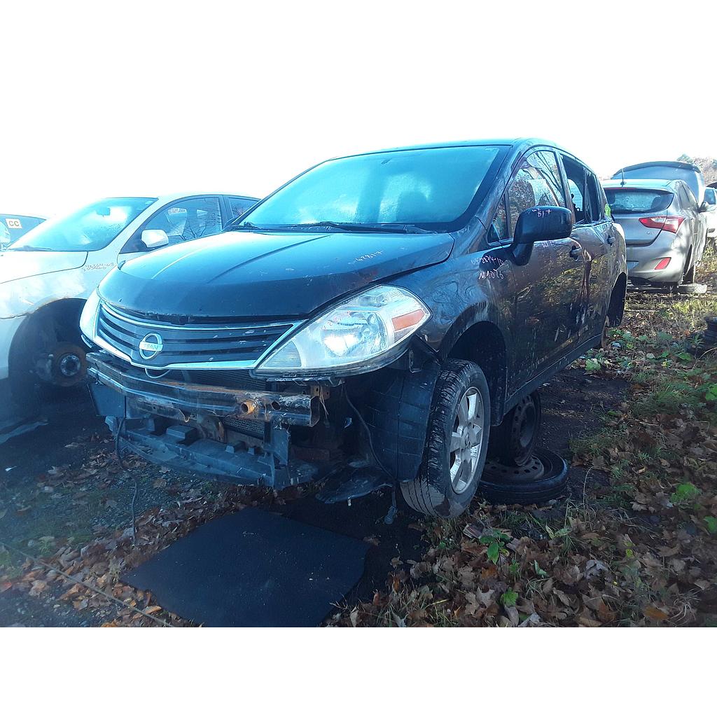 NISSAN VERSA 2010