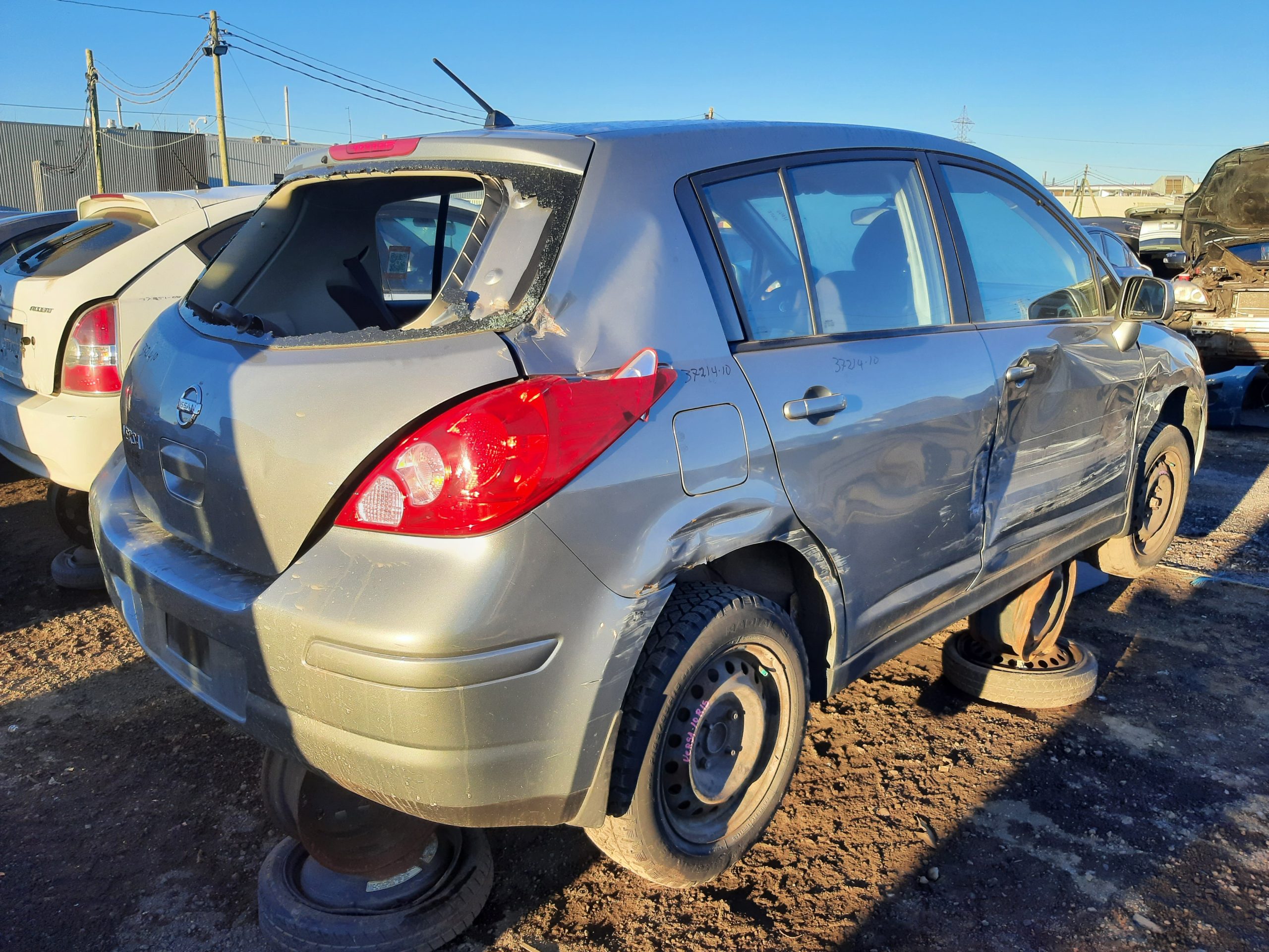 NISSAN VERSA 2010