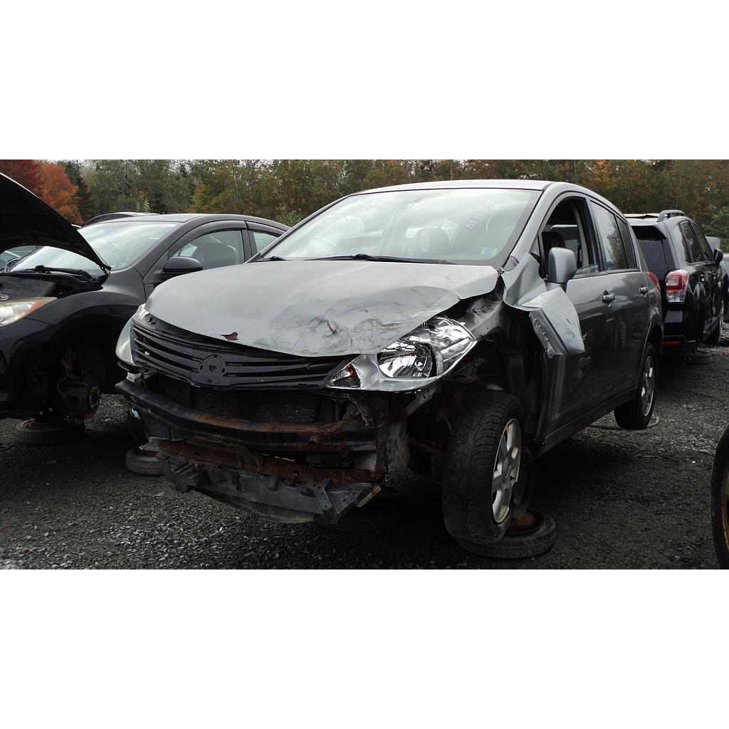 NISSAN VERSA 2011