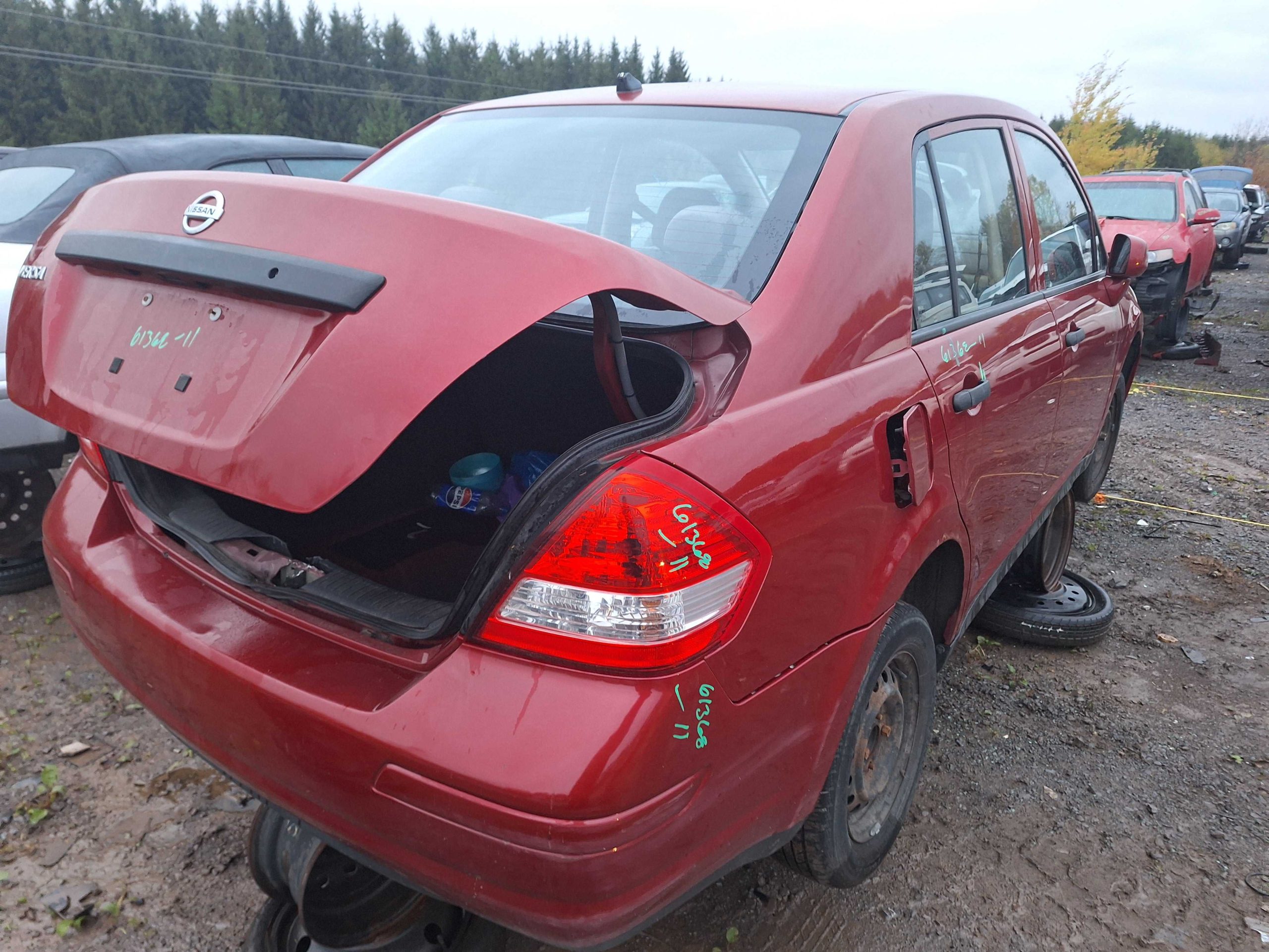 NISSAN VERSA 2011