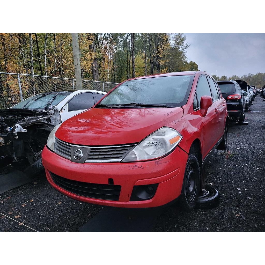 NISSAN VERSA 2011