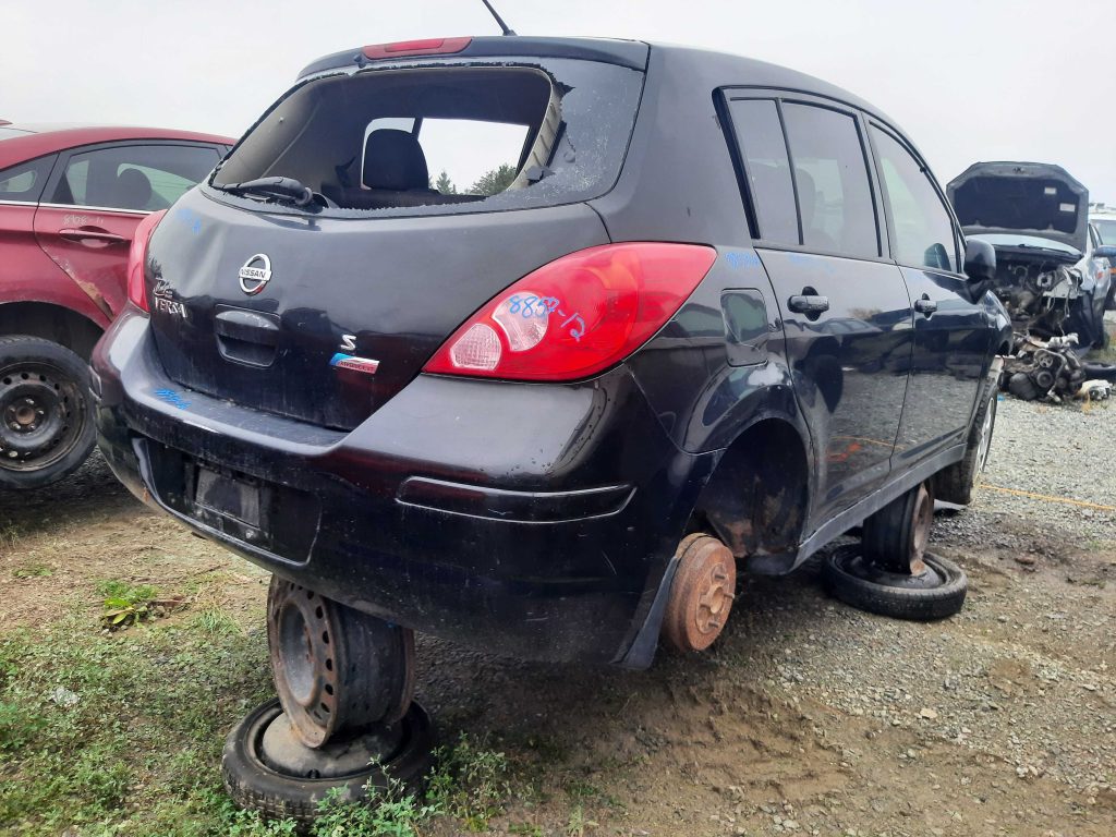 NISSAN VERSA 2012