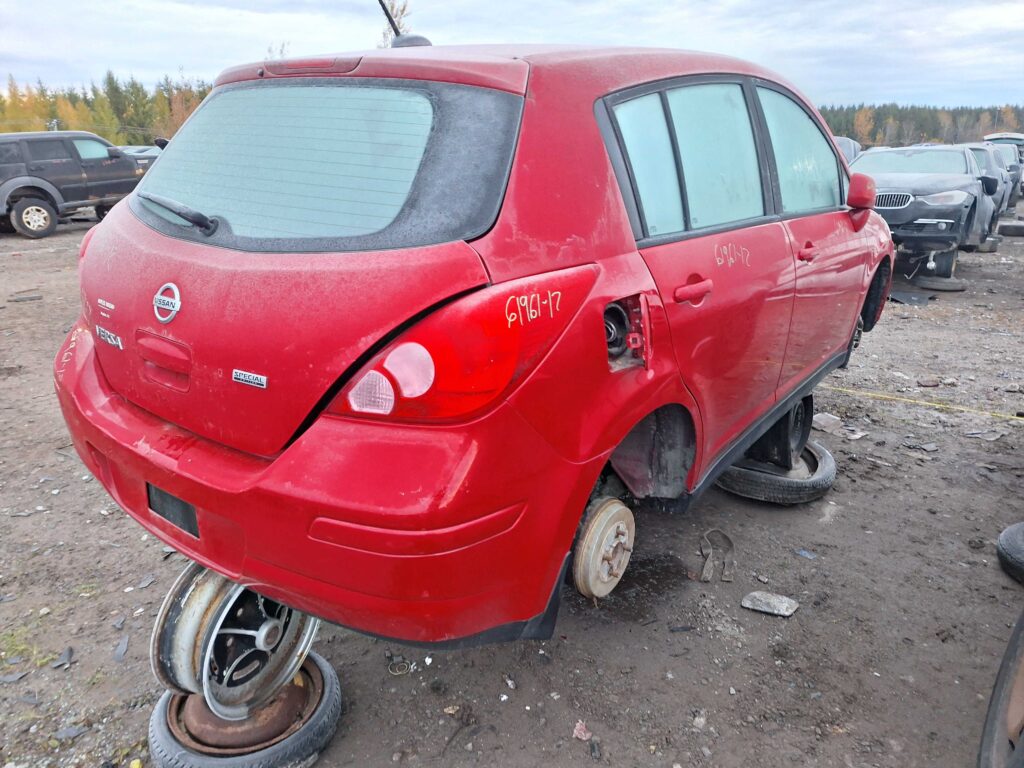 NISSAN VERSA 2012