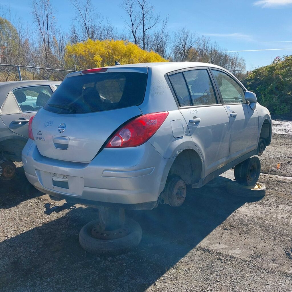 NISSAN VERSA 2012