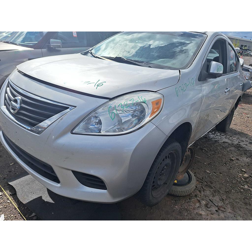 NISSAN VERSA 2013
