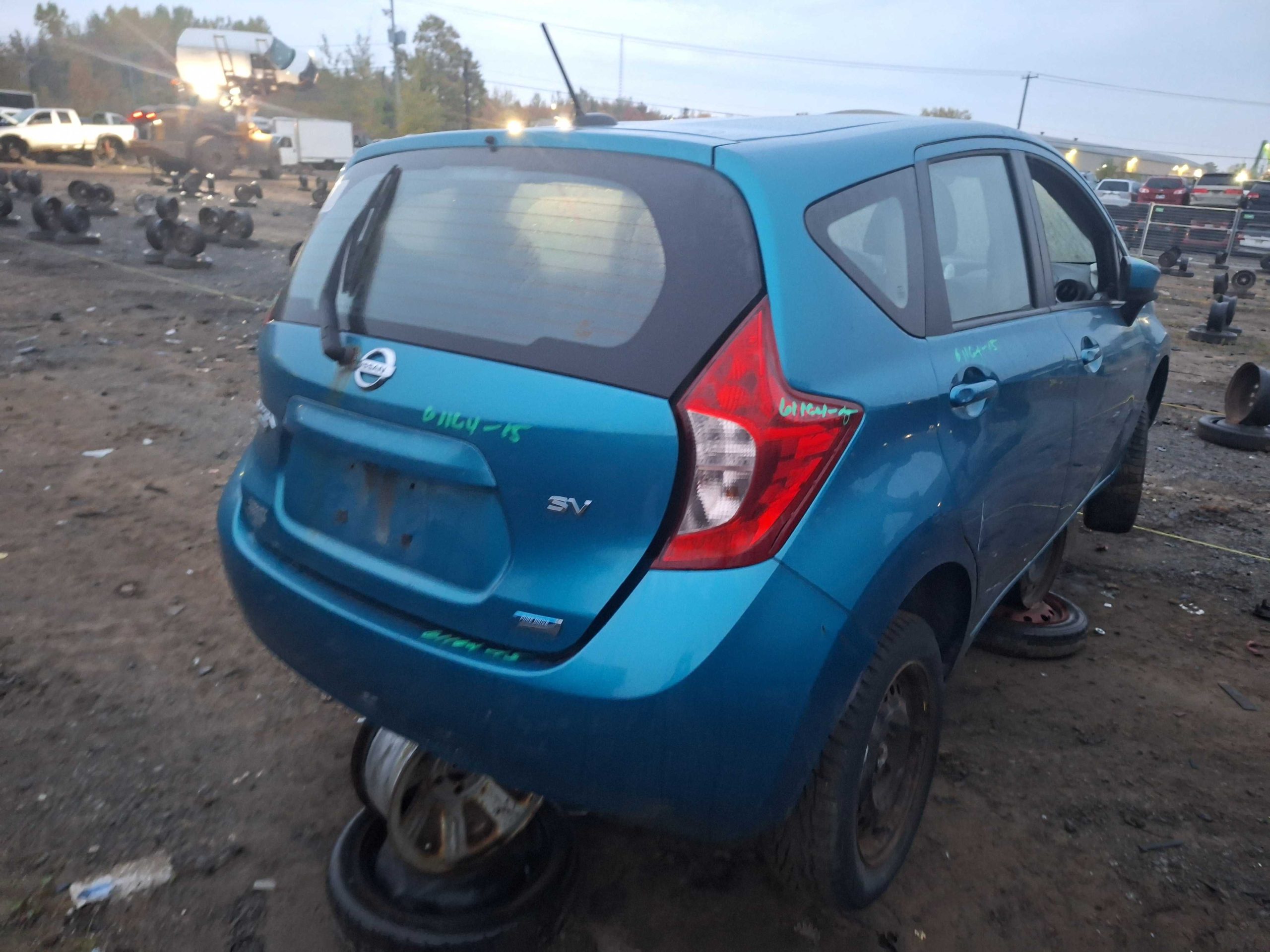 NISSAN VERSA 2015