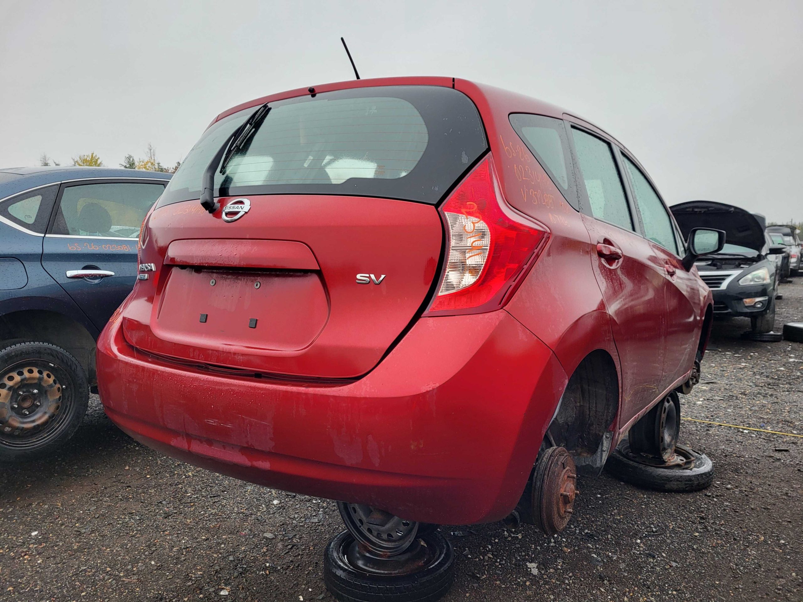 NISSAN VERSA 2016