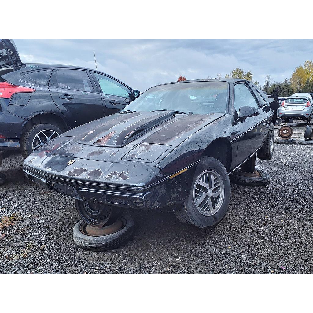 PONTIAC FIERO 1984