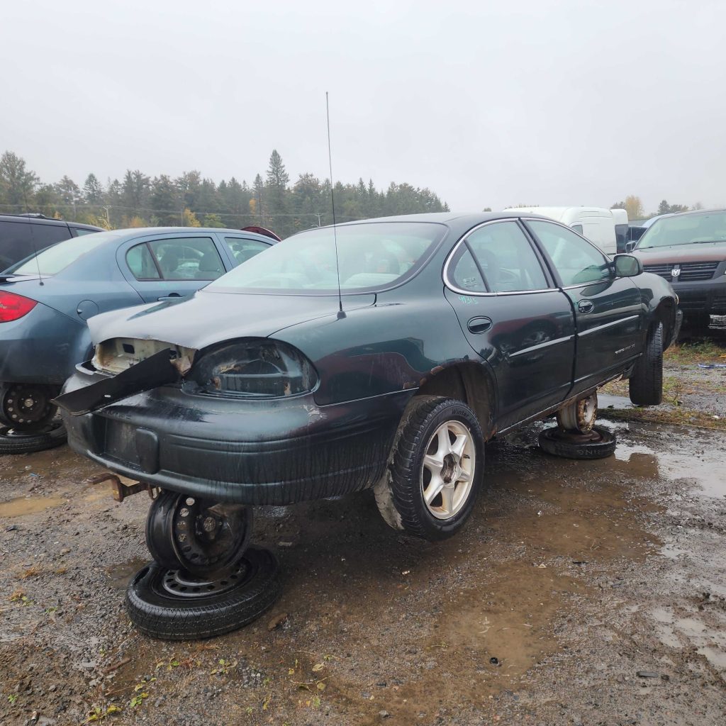 PONTIAC GRAND PRIX 2000