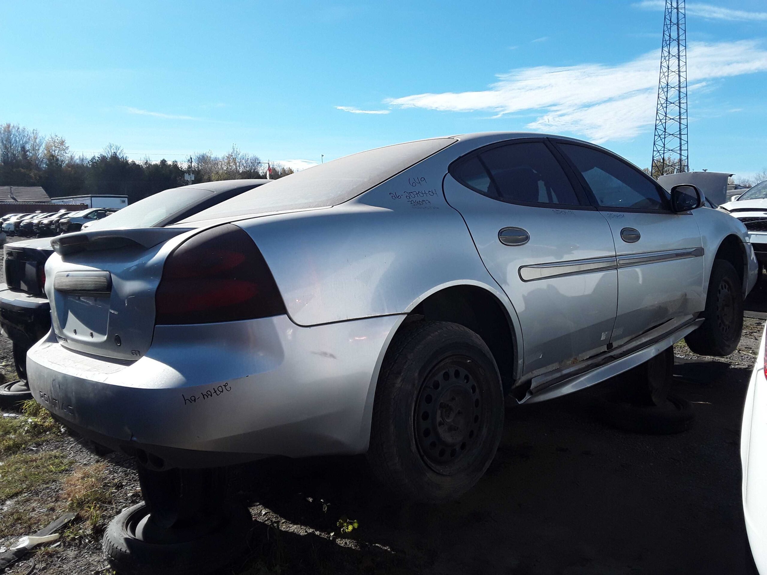 PONTIAC GRAND PRIX 2004