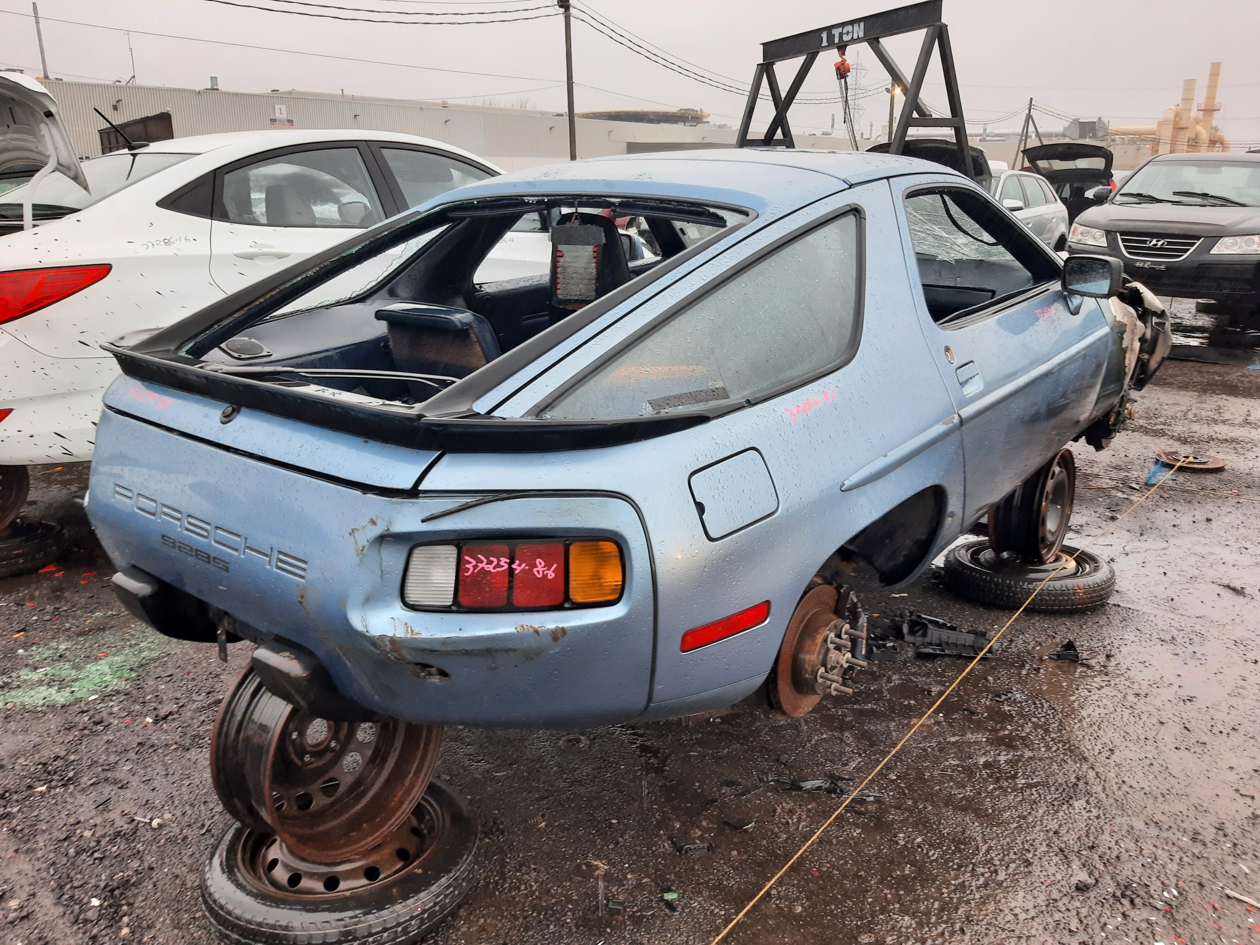 PORSCHE 928 1986