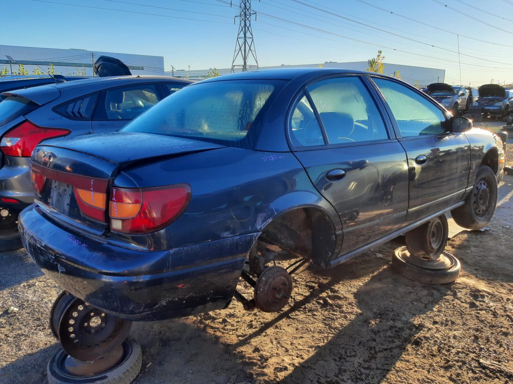SATURN SL 2001