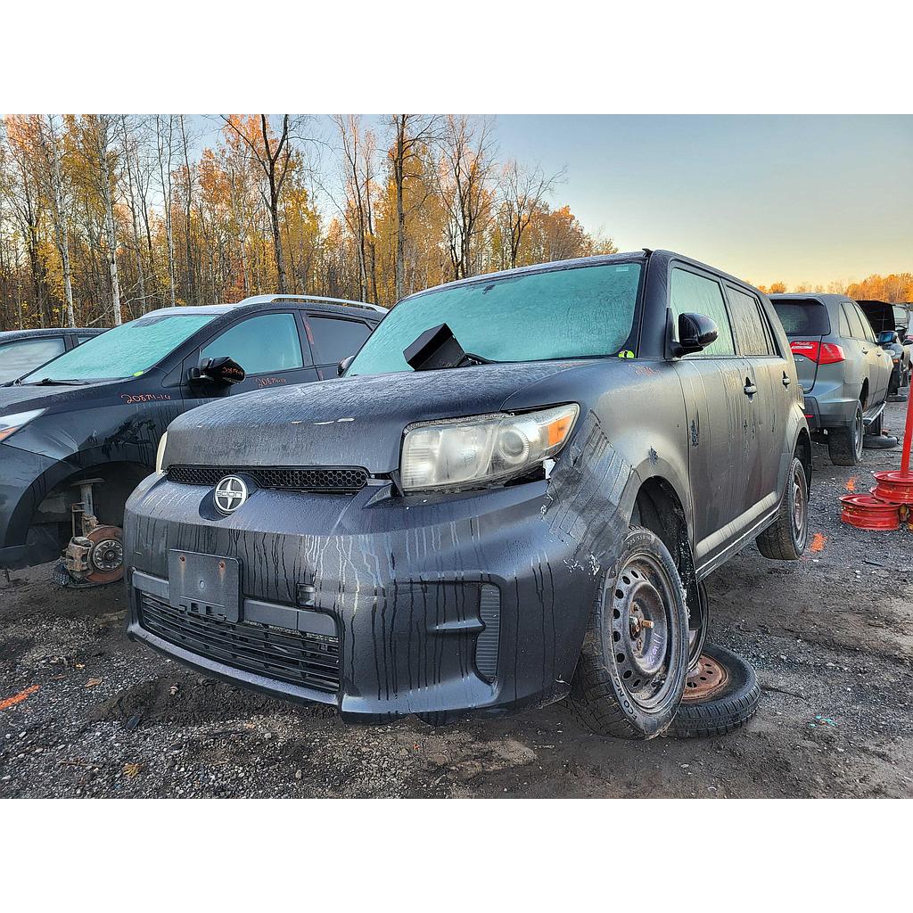 SCION XB 2011