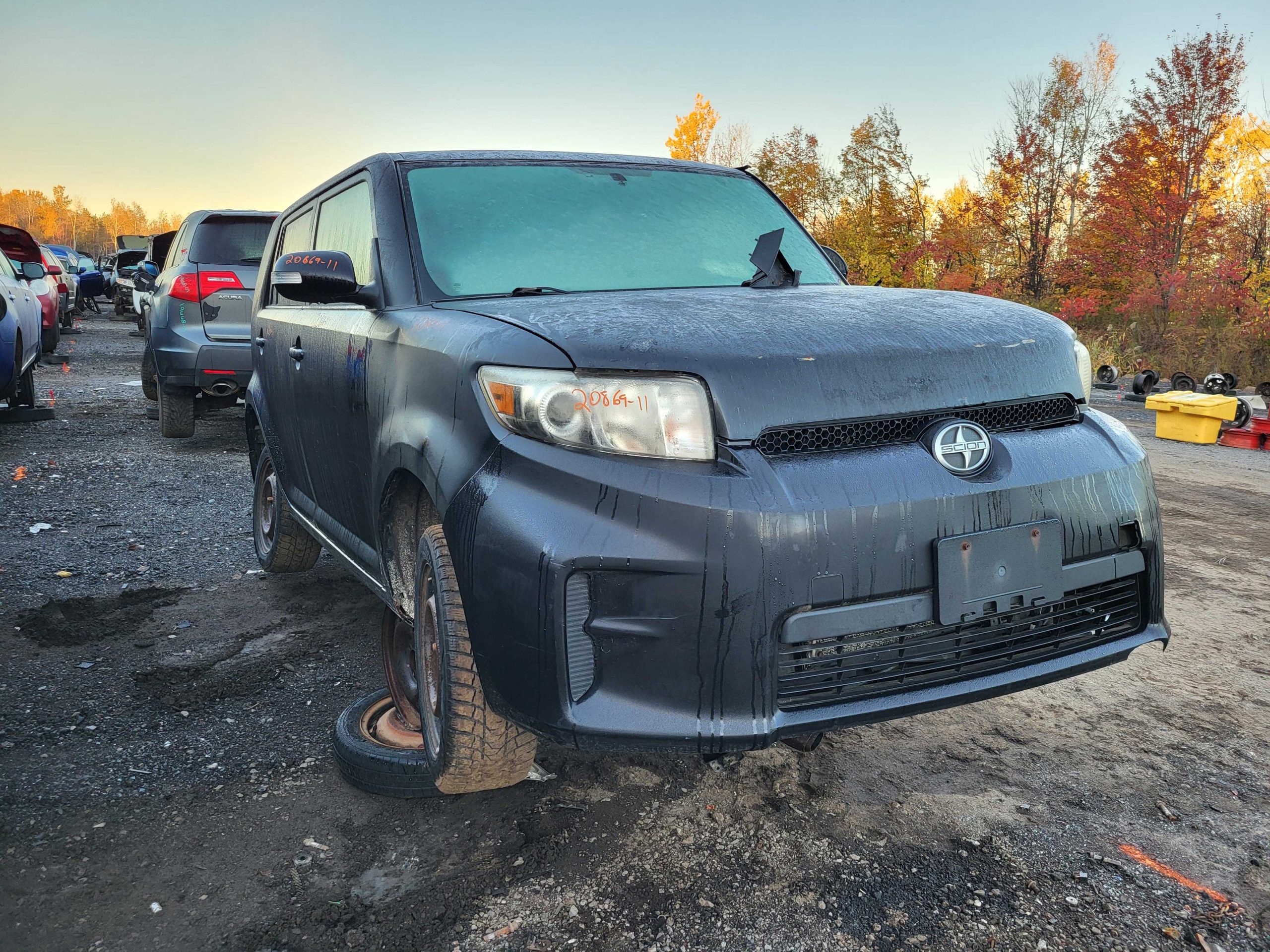 SCION XB 2011