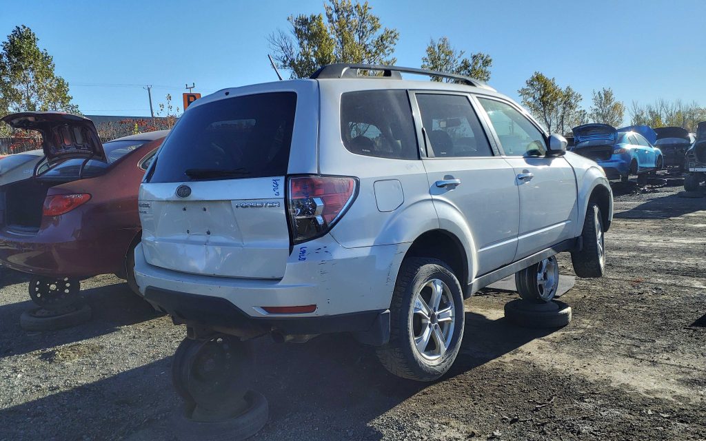 SUBARU FORESTER 2011