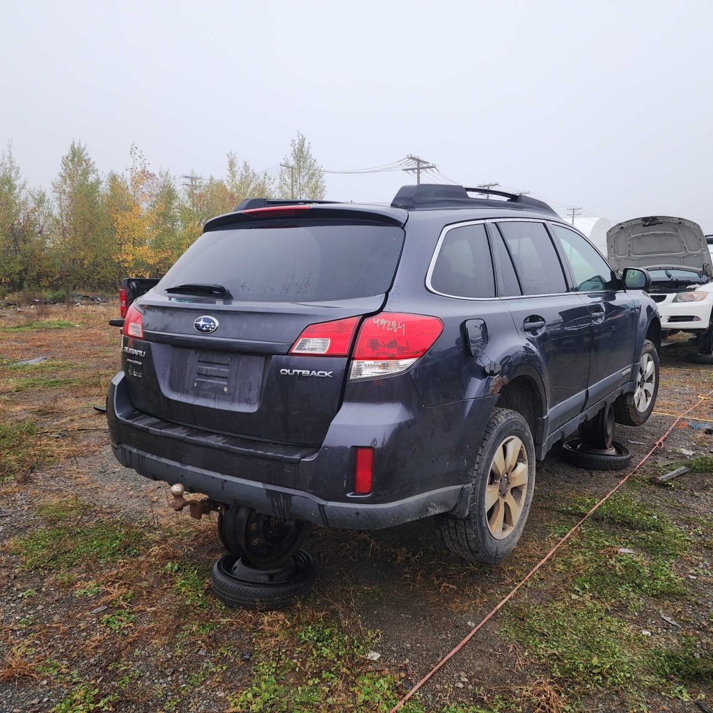 SUBARU OUTBACK 2010
