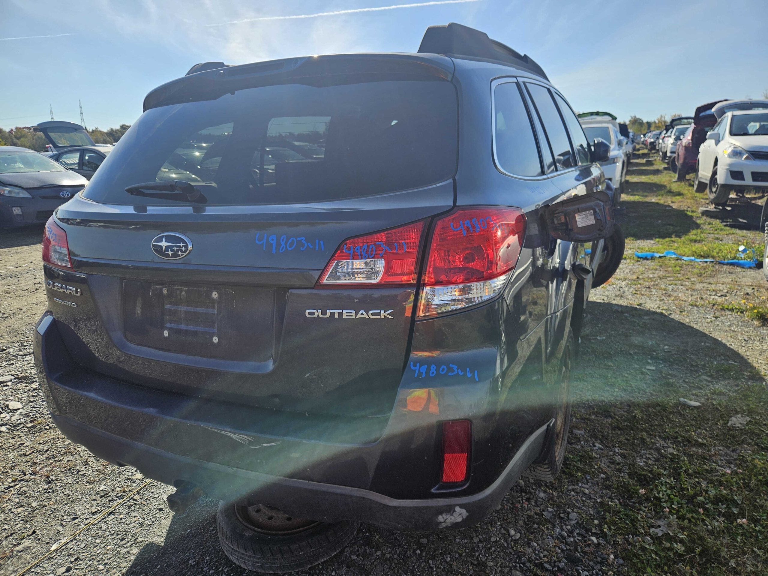 SUBARU OUTBACK 2011